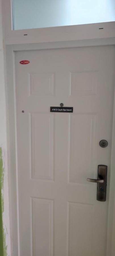 M3 Zuglo Apartment Budapest Luaran gambar